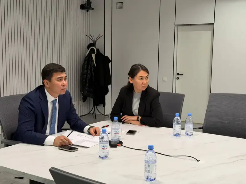 Куандык Кажкенов встретился с гражданами в РК Астане