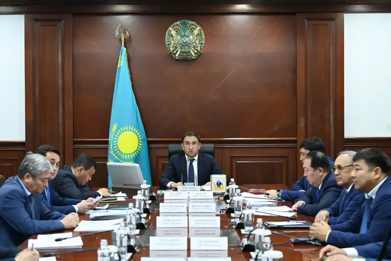 Обсуждены вопросы развития инфраструктуры спорта и массового спорта (5)