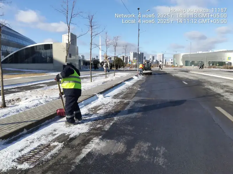 В Астане вывезли более тысячи кубометров снега за день Астане