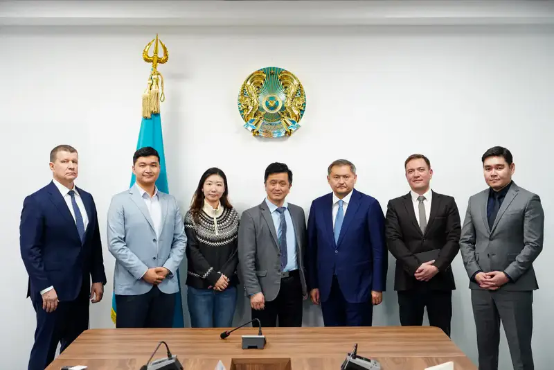 Министр науки Казахстана и директор IIMT обсуждают совместные проекты в робототехнике Астане