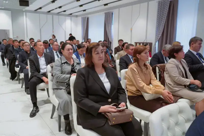 Внедрение ИИ в образование Туркестана: новые горизонты для учителей и учащихся Астане