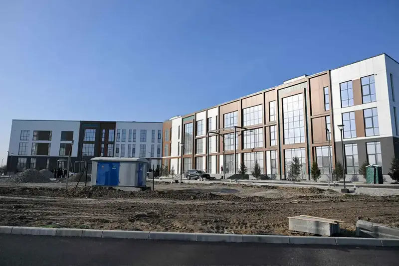 Строительство Дворца школьников на 500 мест в Семее ведется ускоренными темпами (6)