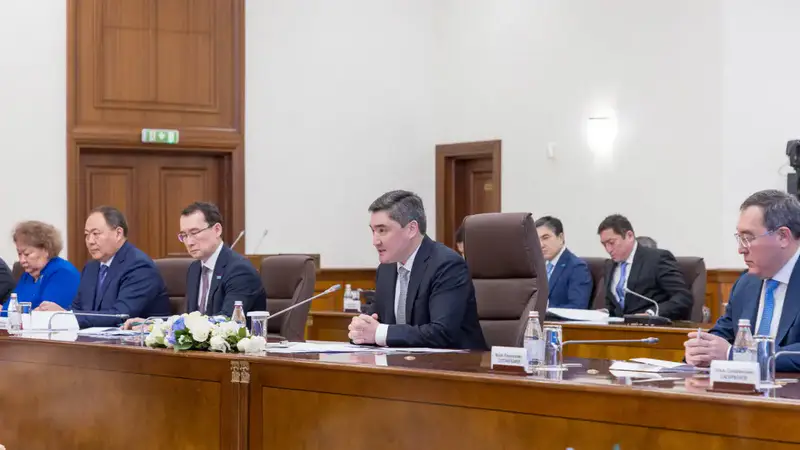 Премьер-министр Казахстана Олжас Бектенов и Премьер-министр Беларуси Александр Турчин обсудили развитие торгово-экономического сотрудничества (3)