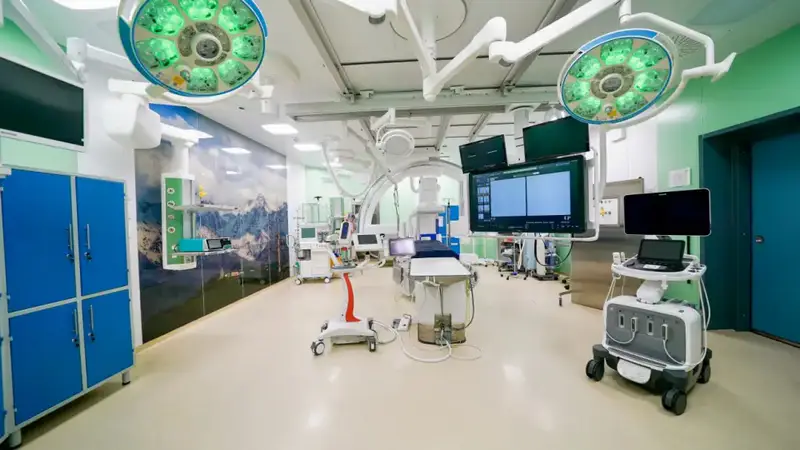 Проверка реализации технологий в медицине: внимание к онкологической помощи и ИИ от Олжаса Бектенова Астане