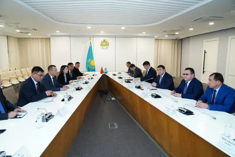 Встреча Нуралхана Кушерова с инвесторами: новые проекты как шанс для экономического роста Туркестана Астане