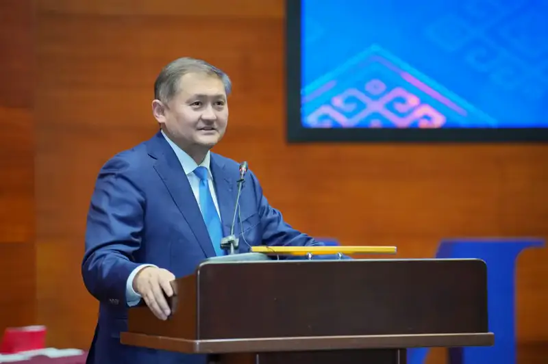 Студенты МГИМО в Казахстане получили билеты Астане