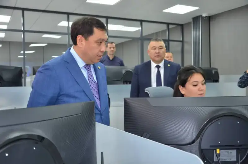 Визит Сакена Сарсенова в Улытау: новые меры по улучшению общественной безопасности Астане
