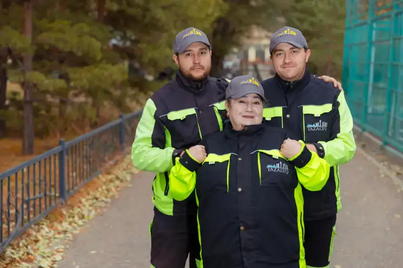 «Труд во имя чистоты: как семья Оразбаевых с метелкой в руках создает гармонию в Астане» Астане