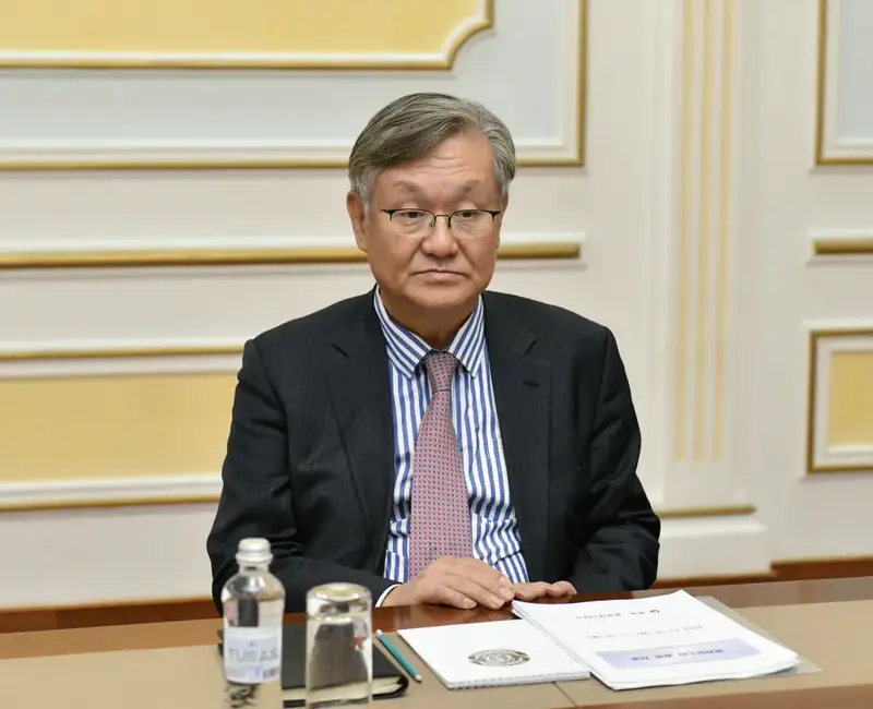 Глава МИД Казахстана провёл встречу со Специальным посланником Министра иностранных дел Южной Кореи (2)