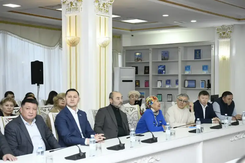 Космос и судьбы: новые книги Алпысбая в Астане Астане