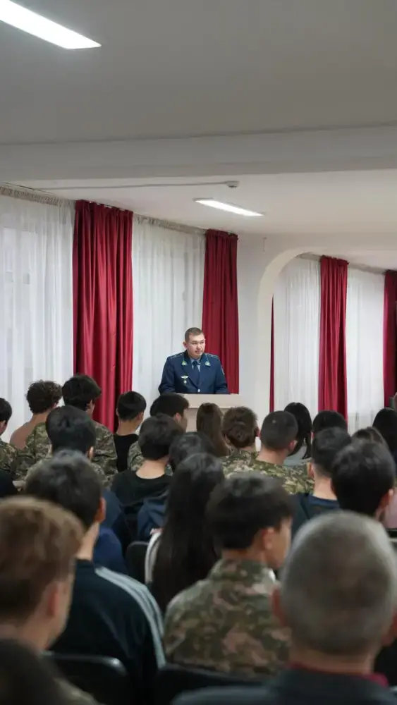 Диалоговая площадка 'Заң және жастар' прошла в высшем колледже КАСУ для студентов ВКО Астане