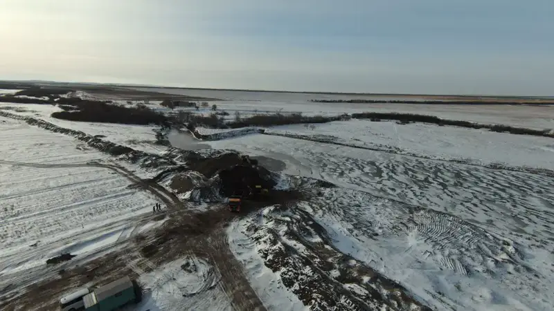 В Акмолинской области продолжается реализация масштабных противопаводковых проектов (3)