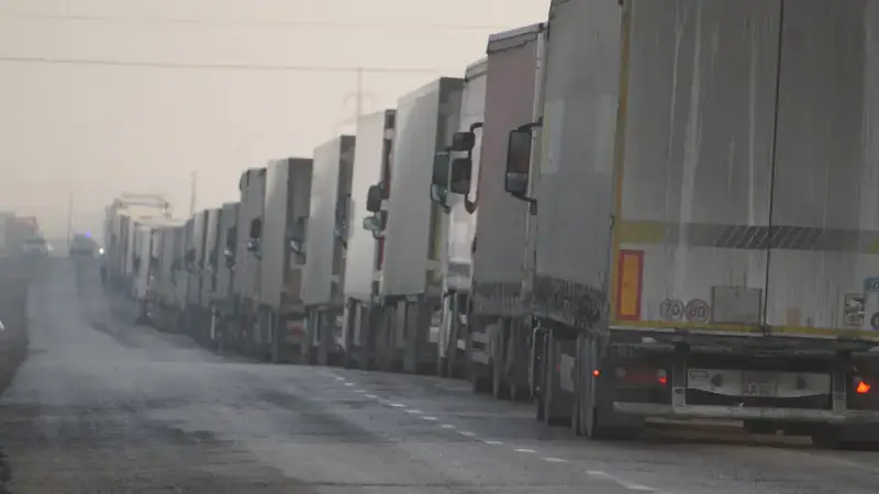 ТУРКЕСТАН: РАБОТА ТАМОЖНИ В КЕЛЕССКОМ РАЙОНЕ - НА КОНТРОЛЕ (6)