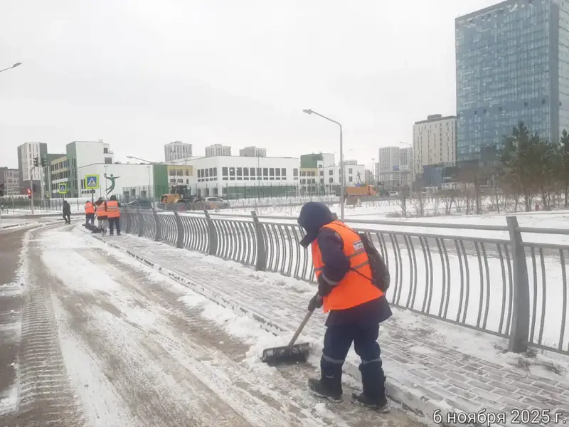 Коммунальные службы столицы продолжают снегоуборочные работы в бесперебойном режиме (4)