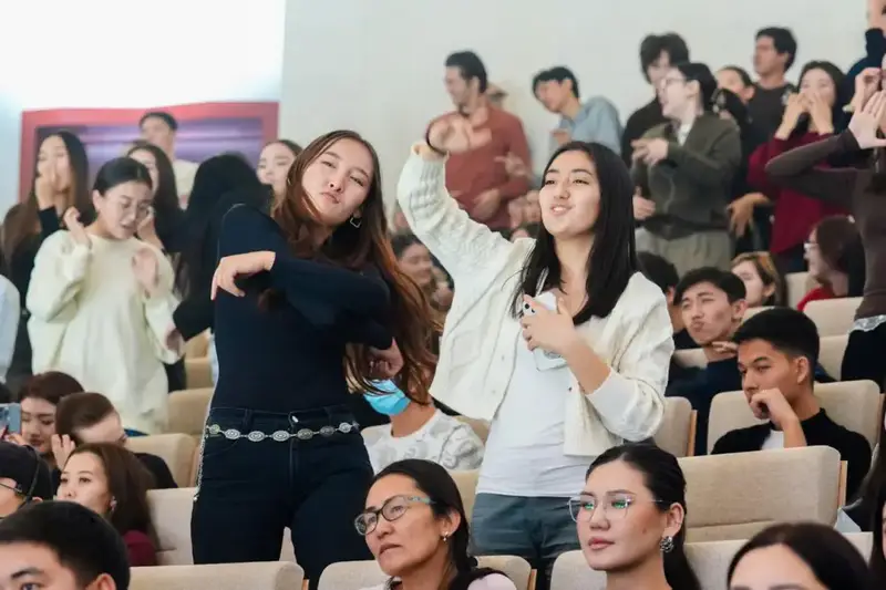 XXVIII Международный конкурс творческой молодёжи «Шабыт» торжественно открыли в Астане (7)