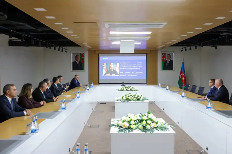 В рамках рабочей поездки в Азербайджанскую Республику делегация Высшего Судебного Совета во главе с Председателем Дмитрием Малаховым посетила ряд судов первой и апелляционной инстанций (4)