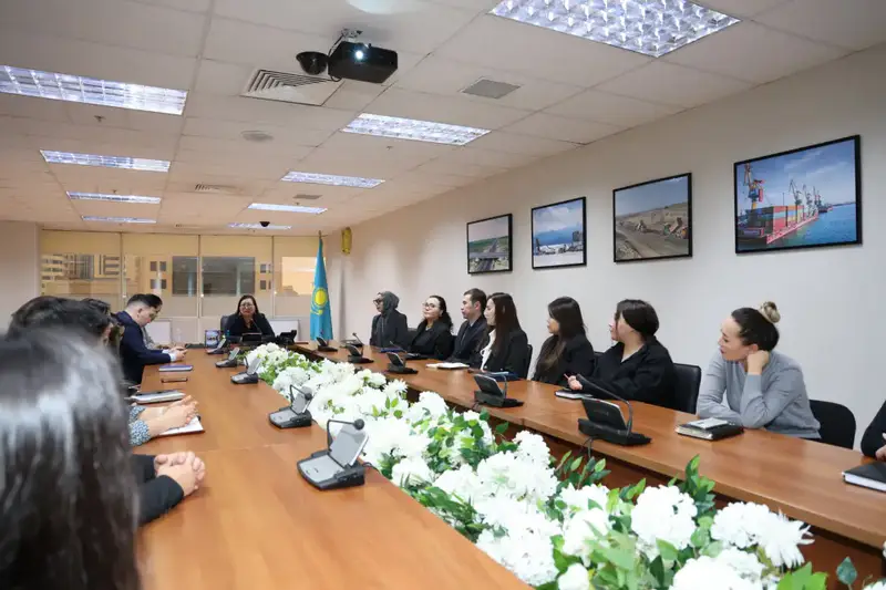 Лекция о безопасности труда в Минпромстрое Астане