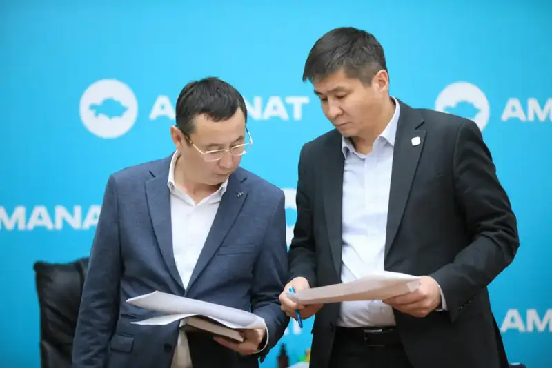 Аким области провел личный прием граждан (6)