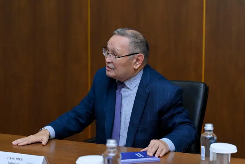 Аким области встретился с известным археологом Зейноллой Самашевым (3)