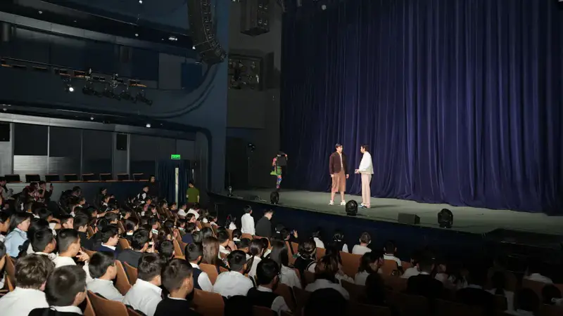 Образование детей в области безопасности: премьера спектакля с участием МЧС Казахстана Астане