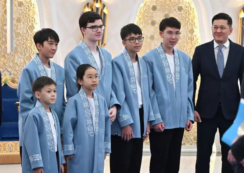 Шахматист из Актау Эдгар Мамедов, одержавший победу на мировых первенствах, встретился с Главой государства (3)