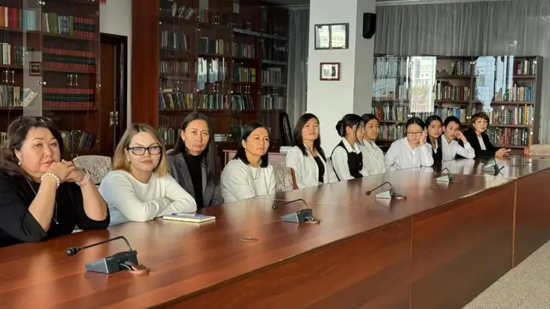 Творчество Такена Алимкулова обсудили в Национальной академической библиотеке РК (3)