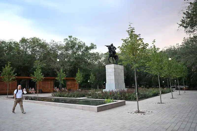 «Таза Қазақстан»: Алмалинский район делает ставку на чистоту и порядок (2)