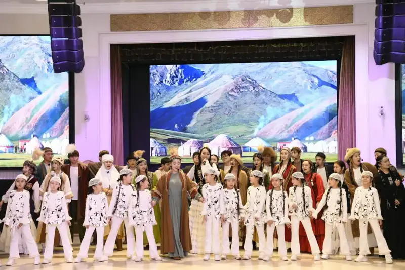 «Таным. Тәрбие. Тағылым»: в Астане прошел Республиканский педагогический хакатон участием руководителей школ (4)