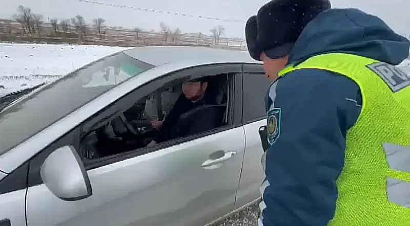 В Караганде коммунальные службы и полиция работают в усиленном режиме (7)