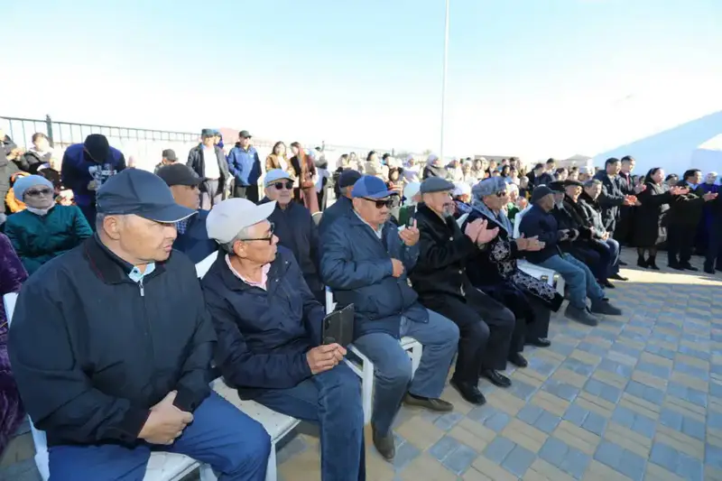 Нурдаулет Килыбай принял участие в открытии нового спортивного комплекса в Тупкараганском районе (7)