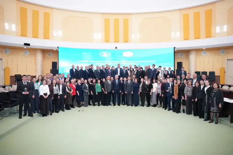 Продолжается интенсивная программа подготовки руководителей территориальных избирательных комиссий (8)