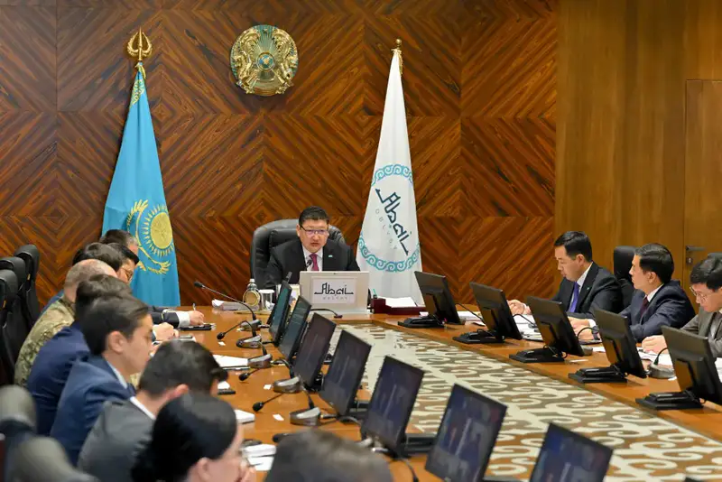 Обсуждена готовность дорог региона к зимнему периоду (8)