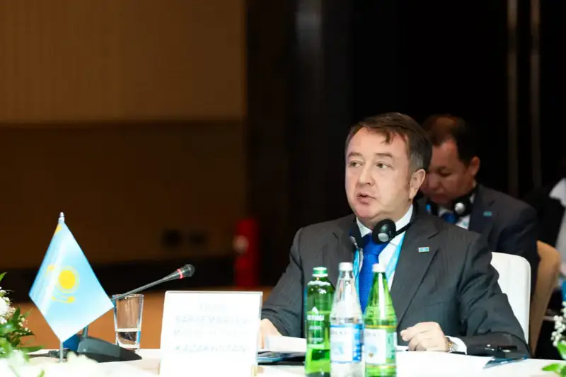Министр юстиции Республики Казахстан Ерлан Сарсембаев принял участие во втором заседании Совета министров юстиции Организации тюркских государств, прошедшем в Баку (4)