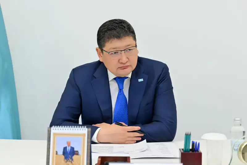 Региональный лидер обсуждает ключевые вопросы социальной инфраструктуры с гражданами Астане