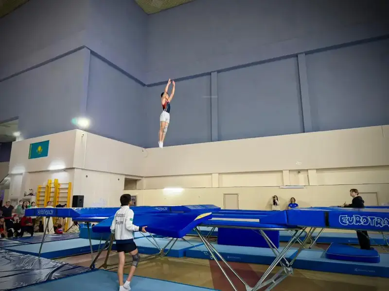 В Астане стартовал Открытый городской чемпионат по батутной гимнастике с участием 70 юных гимнастов Астане