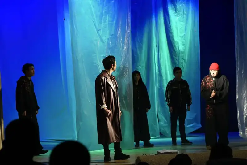 Спектакль «S.O.S.» о наркозависимости в Астане Астане