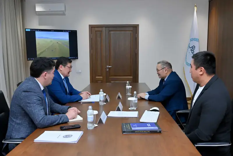 Аким области встретился с известным археологом Зейноллой Самашевым (9)