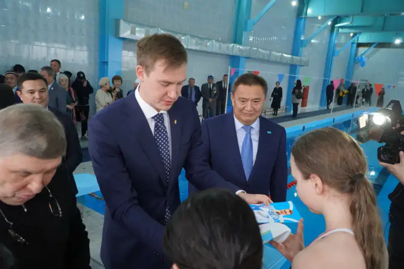 В Макинске открылся долгожданный бассейн (6)