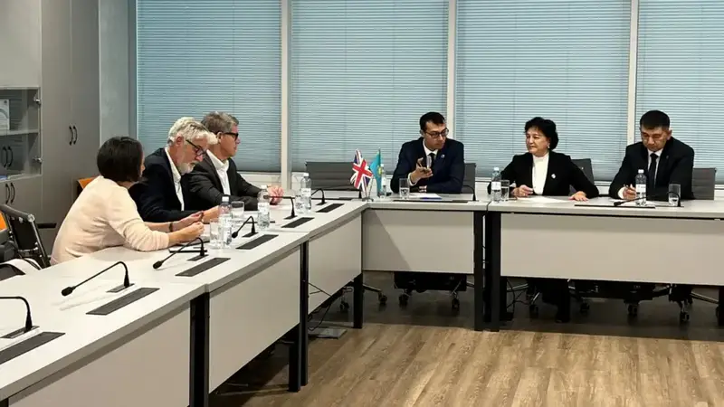 Карагандинский технический университет и университет Exeter подписали меморандум о сотрудничестве в области ИТ и искусственного интеллекта Астане