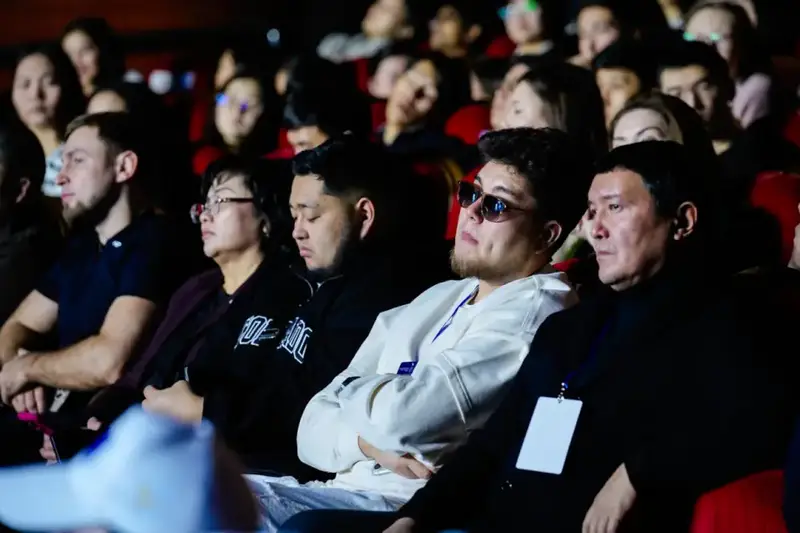 Безопасность на мобильных телефонах: на форуме в Астане озвучили проблемы цифровой безопасности (9)