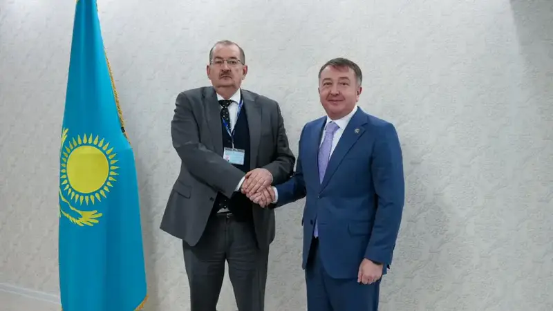 Состоялась встреча Министра юстиции Республики Казахстан Ерлана Сарсембаева с Главой Офиса программ ОБСЕ в Астане Алексеем Роговым (7)