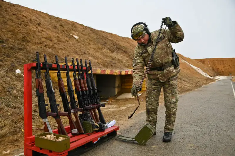 Инструкторы Сухопутных войск освоили современные методы ведения боя (5)
