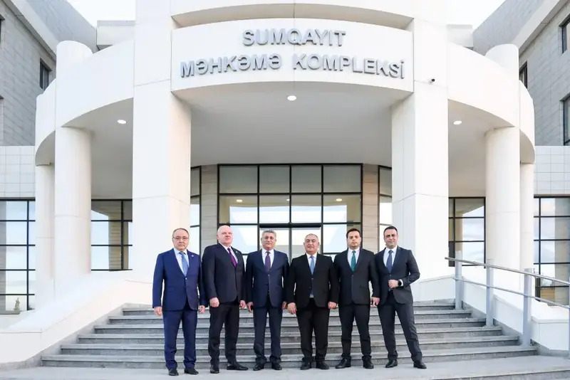 В рамках рабочей поездки в Азербайджанскую Республику делегация Высшего Судебного Совета во главе с Председателем Дмитрием Малаховым посетила ряд судов первой и апелляционной инстанций (3)