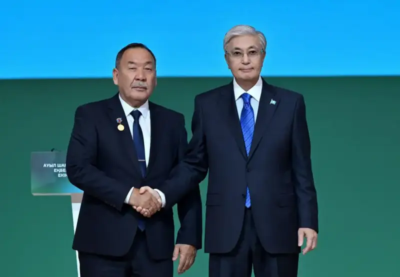 Признание заслуг в аграрном секторе: директор ТОО "Көксу қант зауыты" удостоен звания "Қазақстанның аграрлық саласының еңбек сіңірген қайраткері" Астане