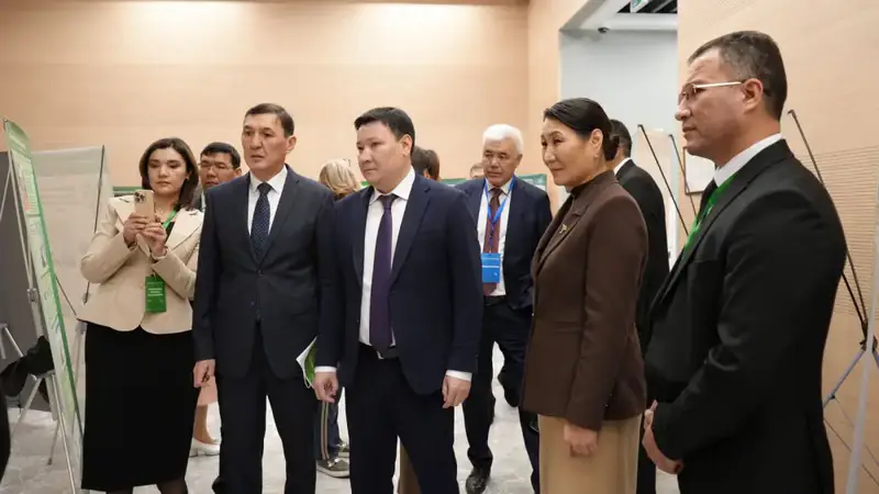 Управленческий интенсив для директоров школ в Туркестане стратегическое планирование кадровый менеджмент цифровое управление Астане