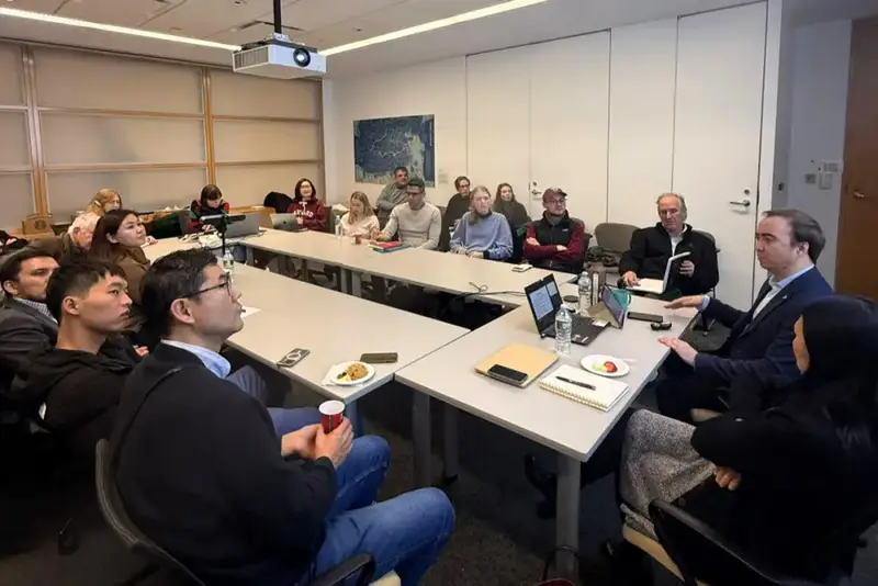 В Гарвардском университете прошла лекция по эволюции конституционного права Казахстана Астане