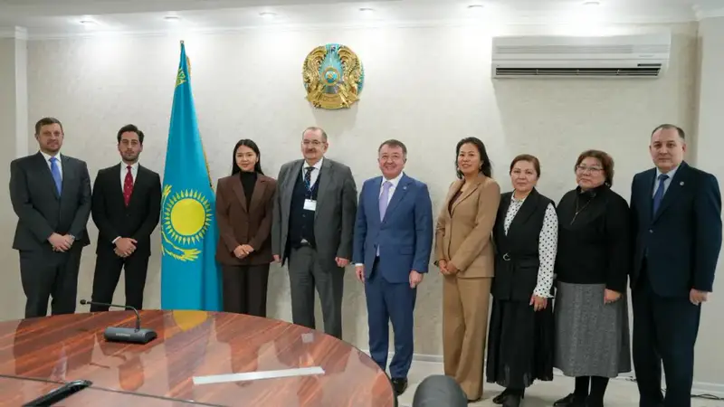 Состоялась встреча Министра юстиции Республики Казахстан Ерлана Сарсембаева с Главой Офиса программ ОБСЕ в Астане Алексеем Роговым (6)
