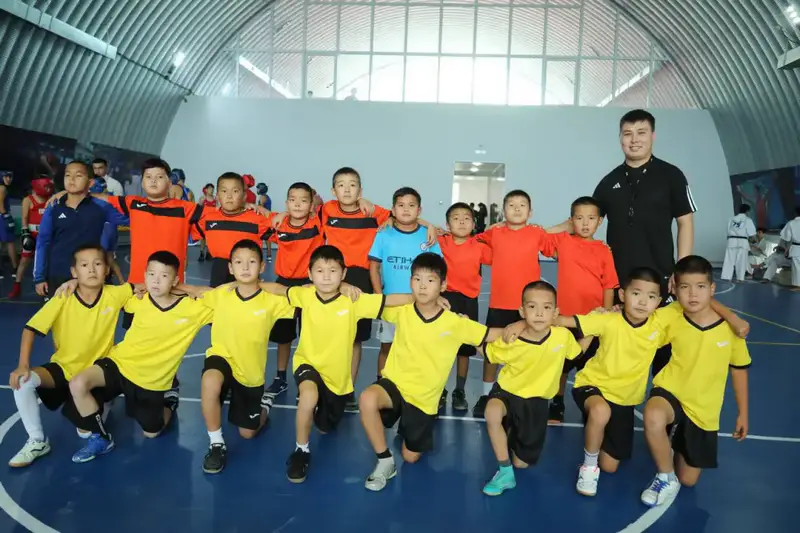 В Мунайлинском районе ввели в эксплуатацию новый спортивный комплекс (4)