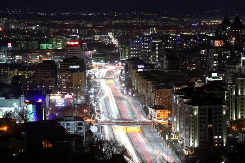 В Алматы продолжается модернизация системы наружного и архитектурного освещения (10)