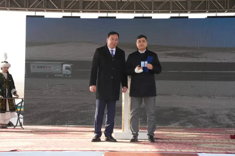 Алматы и Шымкент связала полностью четырехполосная трасса: открыт участок «Узынагаш – Отар» (5)